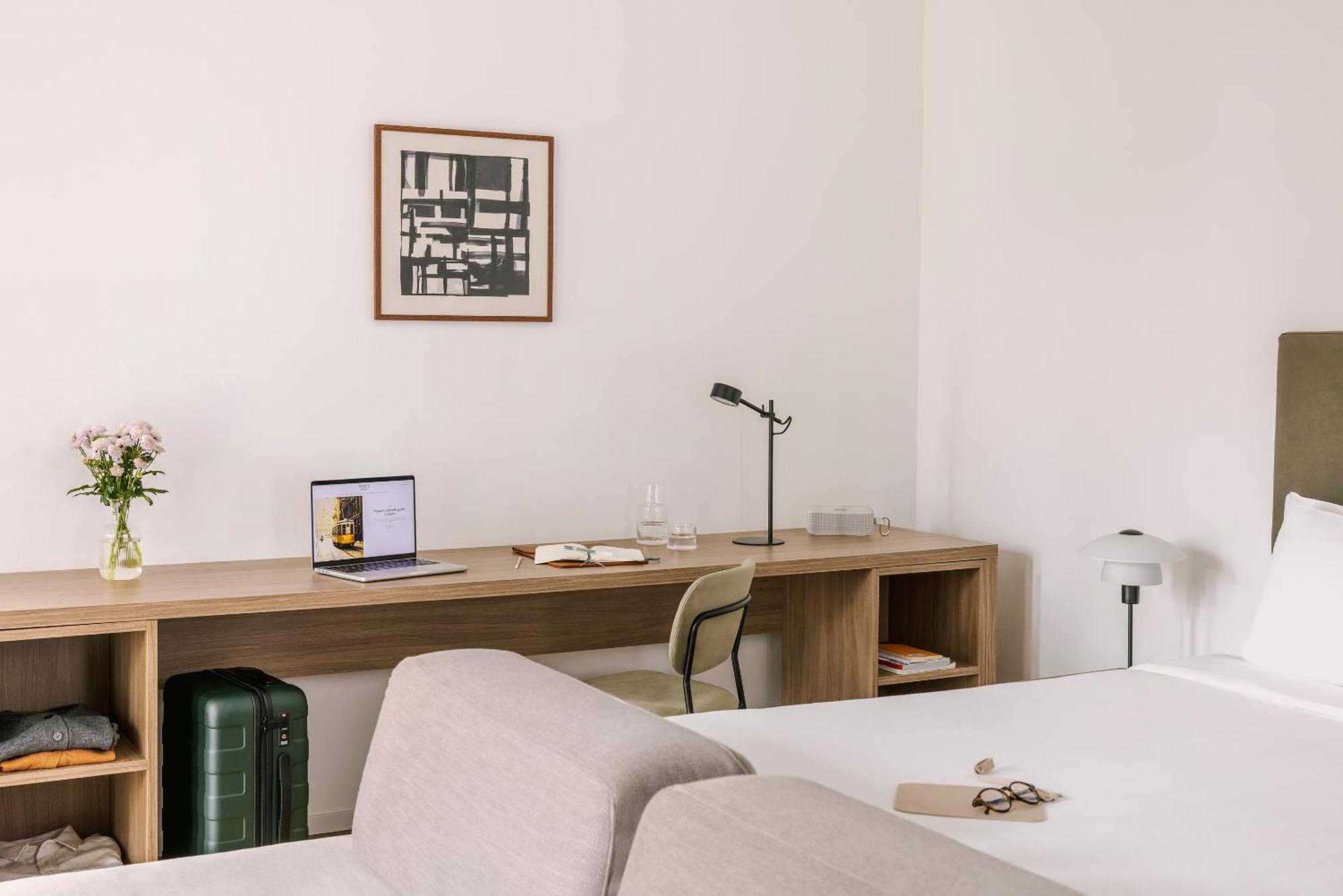 Sonder Atelier Aparthotel Милано Стая снимка